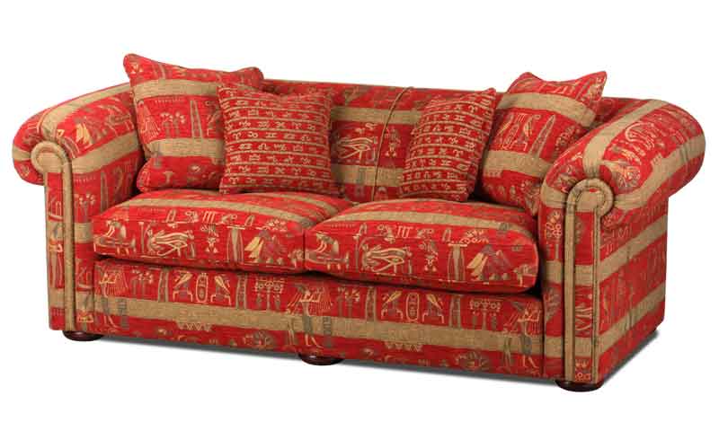 Sofa im Kolonialstil in Stoffbezug rot orientalisch